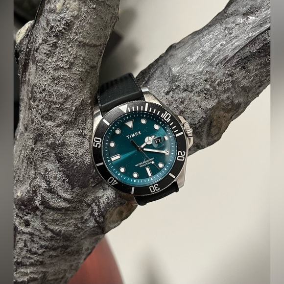 Timex Men’s Harborside Coast 43mm Rubber Strap Watch - Picture 1 of 2